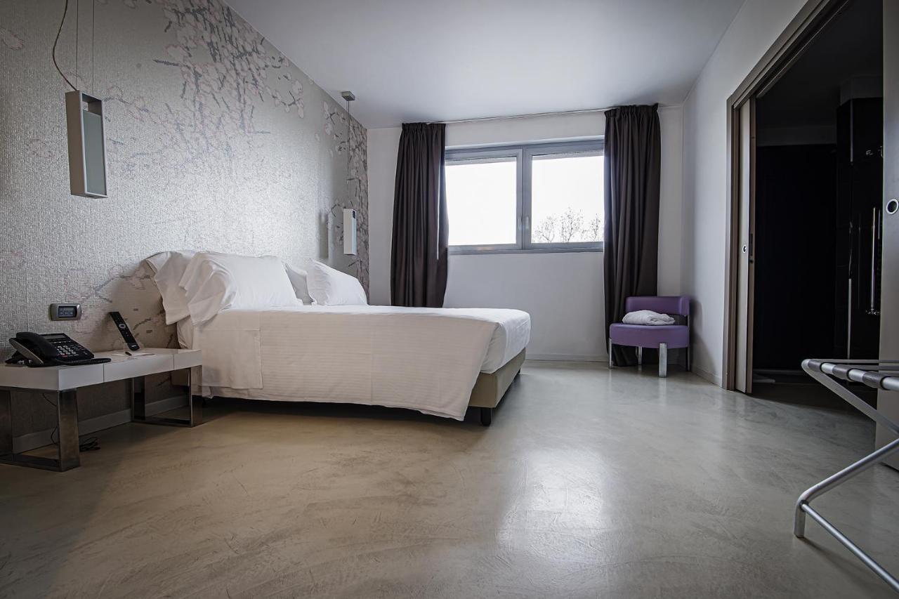 Hotel For You Cernusco Sul Naviglio Eksteriør bilde
